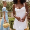 Tallulah Blau-Elfenbein-Midi-Kleid mit Puffärmeln und Blumenmuster Tallulah Blau-Elfenbein-Midi-Kleid mit Puffärmeln und Blumenmuster
