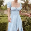 Tallulah Blau-Elfenbein-Midi-Kleid mit Puffärmeln und Blumenmuster Tallulah Blau-Elfenbein-Midi-Kleid mit Puffärmeln und Blumenmuster