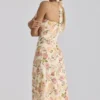 Tallulah Midi-Kleid aus Baumwolle mit Halterneck und Warm-Rose-Print Tallulah Midi-Kleid aus Baumwolle mit Halterneck und Warm-Rose-Print