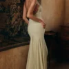 Tamara Pistazienfarbenes, drapiertes Midi-Kleid aus Georgette Tamara Pistazienfarbenes, drapiertes Midi-Kleid aus Georgette