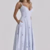 Tatiana Bluebell Midi-Sommerkleid aus Spitze und Baumwolle mit Broderie Anglaise Tatiana Bluebell Midi-Sommerkleid aus Spitze und Baumwolle mit Broderie Anglaise