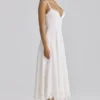 Tatiana Weißes Midi-Sommerkleid aus Baumwolle mit Broderie Anglaise Tatiana Weißes Midi-Sommerkleid aus Baumwolle mit Broderie Anglaise