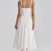 Tatiana Weißes Midi-Sommerkleid aus Baumwolle mit Broderie Anglaise Tatiana Weißes Midi-Sommerkleid aus Baumwolle mit Broderie Anglaise