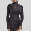Taya Mini-Kleid aus Chenille in Anthrazit Taya Mini-Kleid aus Chenille in Anthrazit