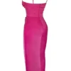 Teia Midi-Kleid mit drapiertem Korsett in Pink Teia Midi-Kleid mit drapiertem Korsett in Pink
