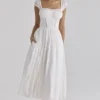 Thea Weißes Voile-Maxikleid mit Broderie Anglaise Thea Weißes Voile-Maxikleid mit Broderie Anglaise
