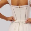 Thea Weißes Voile-Maxikleid mit Broderie Anglaise Thea Weißes Voile-Maxikleid mit Broderie Anglaise