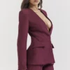 Theodora Weinroter Blazer mit tiefem V-Ausschnitt Theodora Weinroter Blazer mit tiefem V-Ausschnitt