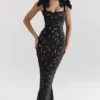 Tiff – Maxikleid aus schwarzem Samt und Spitze Tiff – Maxikleid aus schwarzem Samt und Spitze