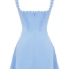 Tilly Blaues Minikleid mit Biesen Tilly Blaues Minikleid mit Biesen