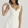 Tilly Weißes Minikleid mit Biesen Tilly Weißes Minikleid mit Biesen