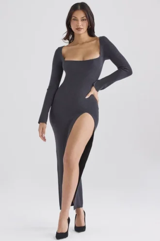 Tolani Maxikleid aus anthrazitfarbenem Kaschmirstrick