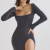 Tolani Maxikleid aus anthrazitfarbenem Kaschmirstrick Tolani Maxikleid aus anthrazitfarbenem Kaschmirstrick