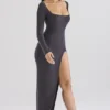 Tolani Maxikleid aus anthrazitfarbenem Kaschmirstrick Tolani Maxikleid aus anthrazitfarbenem Kaschmirstrick