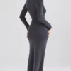 Tolani Maxikleid aus anthrazitfarbenem Kaschmirstrick Tolani Maxikleid aus anthrazitfarbenem Kaschmirstrick
