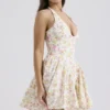 Valentia Mini-Halter-Kleider aus Baumwolle mit „Ivory Meadow“-Print Valentia Mini-Halter-Kleider aus Baumwolle mit „Ivory Meadow“-Print
