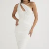 Valentina Elfenbeinfarbenes Midi-Kleid mit asymmetrischem Ausschnitt Valentina Elfenbeinfarbenes Midi-Kleid mit asymmetrischem Ausschnitt