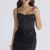Valentina – Maxikleid aus schwarzem Satin mit drapiertem Korsett Valentina – Maxikleid aus schwarzem Satin mit drapiertem Korsett