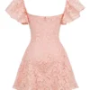 Verity Perfectly Pink Mini-Kleid aus Blumen-Spitze Verity Perfectly Pink Mini-Kleid aus Blumen-Spitze
