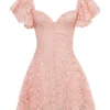Verity Perfectly Pink Mini-Kleid aus Blumen-Spitze Verity Perfectly Pink Mini-Kleid aus Blumen-Spitze
