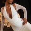 Weißes Midi-Kleid „Yasmin“ mit tiefem Ausschnitt Weißes Midi-Kleid „Yasmin“ mit tiefem Ausschnitt