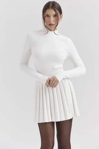 Willow Weißes Minikleid aus Kaschmirmischung mit Falten