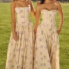 Ysabella Elfenbein Midi-Sommerkleid aus Baumwolle mit süßem Pfingstrosen-Blumenprint Ysabella Elfenbein Midi-Sommerkleid aus Baumwolle mit süßem Pfingstrosen-Blumenprint
