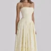 Ysabella Lemon Maßgefertigtes Midi-Sommerkleid aus Spitze + Broderie Anglaise Ysabella Lemon Maßgefertigtes Midi-Sommerkleid aus Spitze + Broderie Anglaise