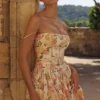 Ysabella Midi-Sommerkleid aus Baumwolle mit Warm-Rose-Print Ysabella Midi-Sommerkleid aus Baumwolle mit Warm-Rose-Print