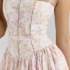 Ysabella Midi-Sommerkleid aus Stretch-Baumwolle mit Pfirsichfarbenem Blumenprint Ysabella Midi-Sommerkleid aus Stretch-Baumwolle mit Pfirsichfarbenem Blumenprint