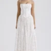 Ysabella Weißes Baumwoll-Sommerkleid mit Blumenprint Ysabella Weißes Baumwoll-Sommerkleid mit Blumenprint