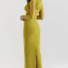 Zahra Chartreuse Plunge-Maxikleid Zahra Chartreuse Plunge-Maxikleid