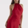 Zanab Maxikleid mit Oberschenkelausschnitt in Rot Zanab Maxikleid mit Oberschenkelausschnitt in Rot